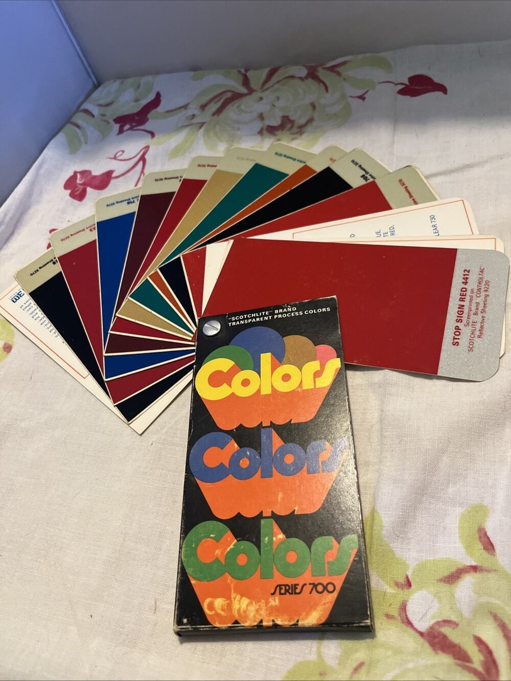 C1980 Scotchlite Brand Colors Sample Book Series 700